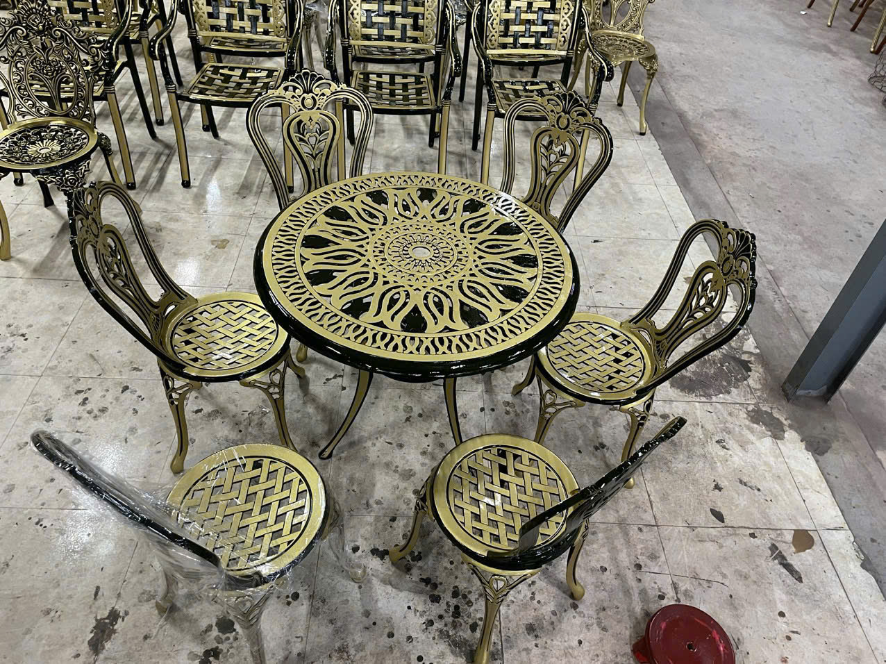 BÀN GHẾ NHÔM ĐÚC - TA09